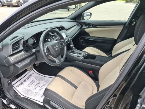 Used 2018 Honda Civic Sport image 16