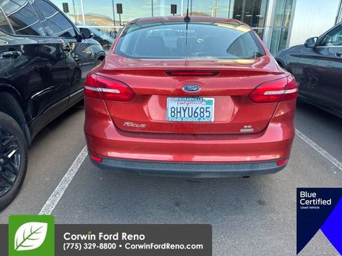 Used 2018 Ford Focus SE w/ SE Appearance Package FWD image 6