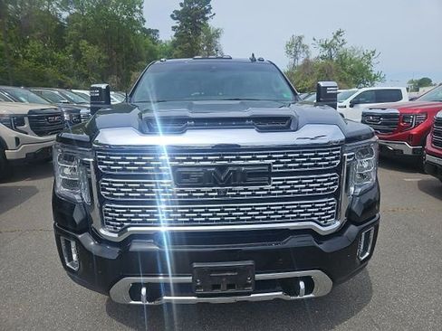 Used 2020 GMC Sierra 3500 Denali w/ Denali Ultimate Package image 3