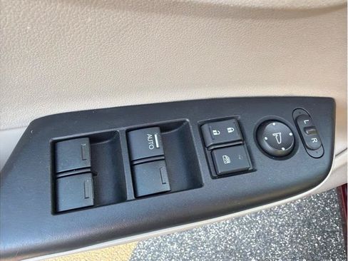 Used 2013 Honda Civic LX image 8