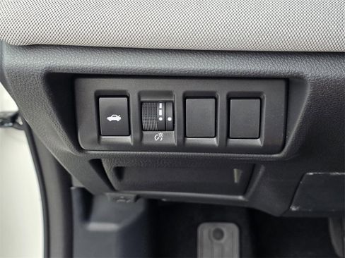Certified 2025 Subaru Legacy Premium image 21