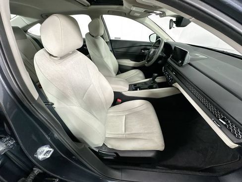 Used 2023 Honda Accord EX image 29
