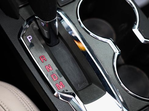 Used 2016 GMC Terrain SLE FWD image 32