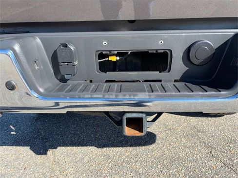 Used 2019 GMC Canyon SLE w/ SLE Convenience Package image 17