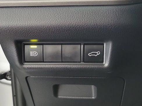 Used 2025 Toyota Grand Highlander AWD image 24