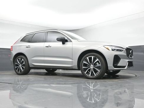 Used 2023 Volvo XC60 T8 Plus w/ Protection Package Premier AWD/4WD image 10