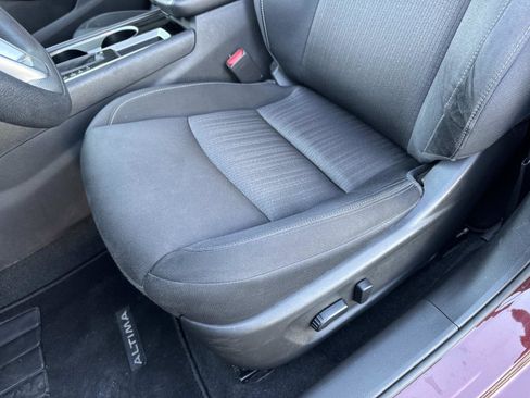 Used 2024 Nissan Altima 2.5 SV image 16