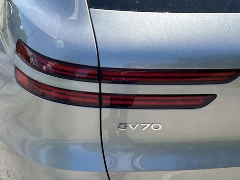 New 2026 Genesis GV70 2.5T Advanced image 12
