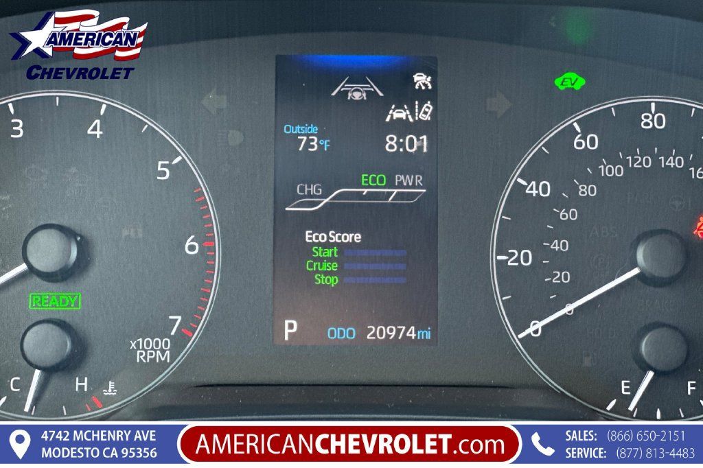 Used 2025 Toyota Corolla LE FWD image 33