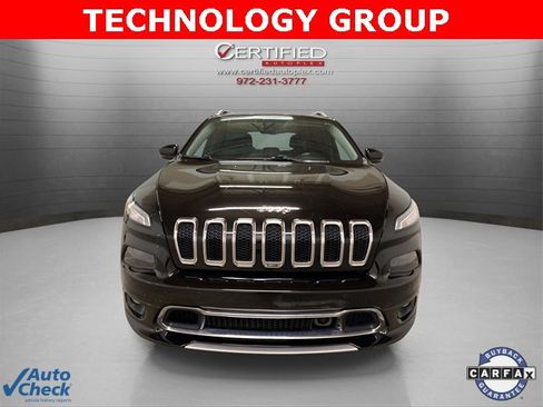 Used 2017 Jeep Cherokee Overland w/ Technology Group image 2