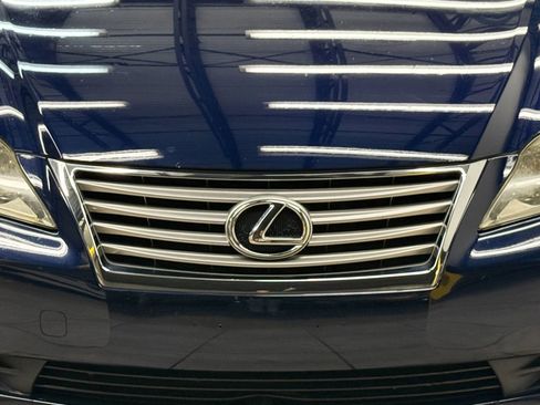 Used 2011 Lexus ES 350 ES 350 Sedan 4D image 5