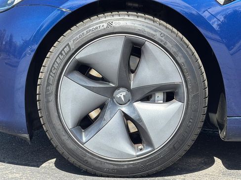 Used 2018 Tesla Model 3 Long Range image 35