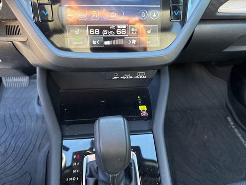 Used 2025 Subaru Forester Limited image 25
