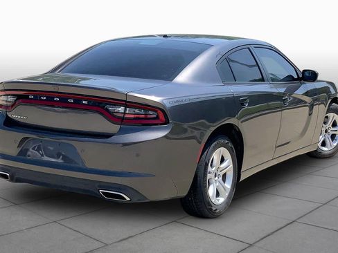 Used 2022 Dodge Charger SXT RWD image 12