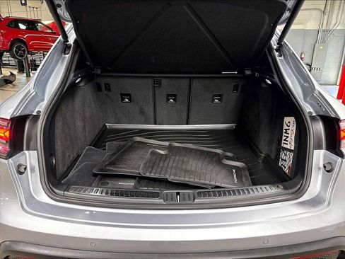 Used 2026 Porsche Macan AWD/4WD image 41