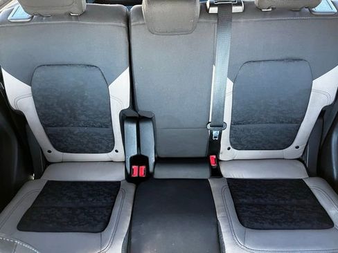 Used 2023 Ford Bronco Wildtrak image 16