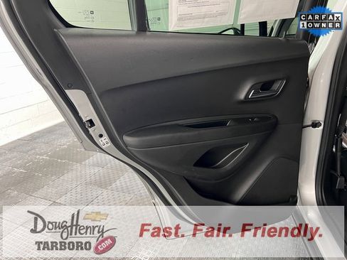 Used 2019 Chevrolet Trax LT w/ Redline Edition image 23