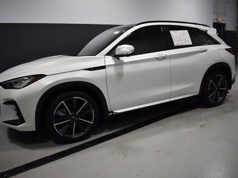 Used 2023 INFINITI QX50 Sport image 2