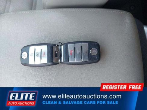 Used 2017 Kia Sorento EX w/ EX Advanced Touring Package FWD image 22