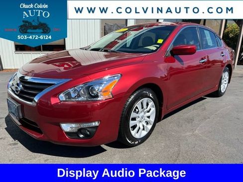 Used 2014 Nissan Altima 2.5 S w/ Display Audio Package FWD image 2