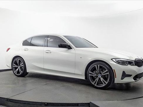 Used 2019 BMW 330i Sedan RWD image 11
