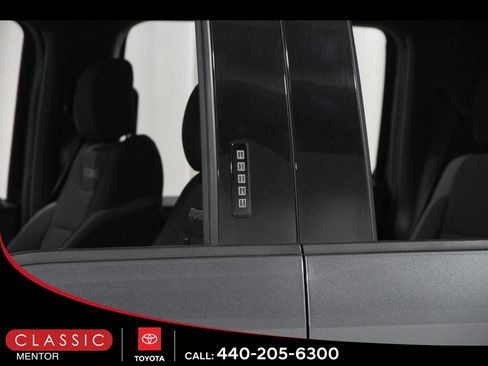 Used 2019 Ford F150 Raptor w/ Raptor Hood Graphics Package image 4