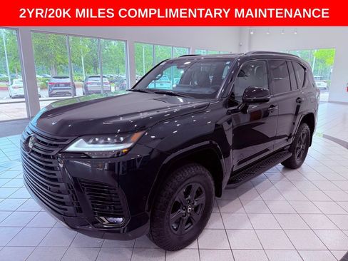 Certified 2025 Lexus LX 700h Overtrail AWD/4WD image 3