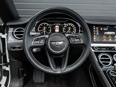 Certified 2022 Bentley Continental GT AWD/4WD image 30