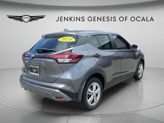 Used 2024 Nissan Kicks S FWD image 3