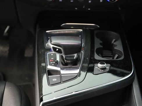 Used 2019 Audi Q7 3.0T Premium Plus AWD/4WD image 21