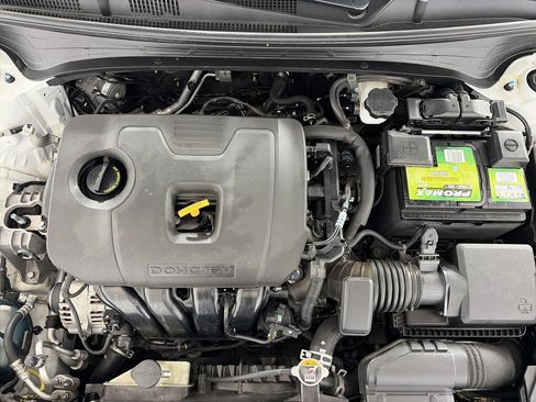 Certified 2024 Kia Forte LXS FWD image 15