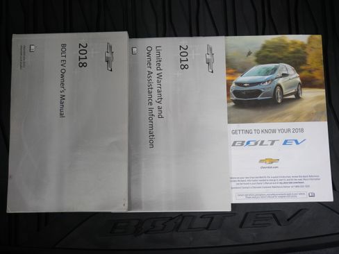 Used 2018 Chevrolet Bolt LT image 20