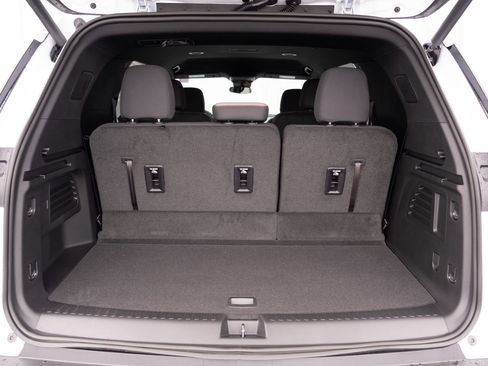 New 2026 Chevrolet Traverse LT image 24