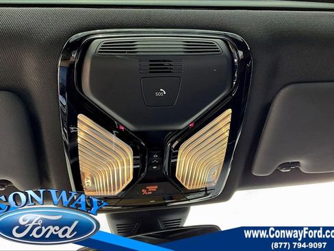 Used 2023 BMW 330i Sedan w/ Driving Assistance Package image 17