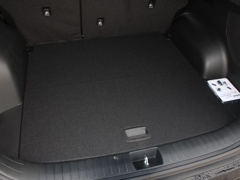 New 2026 Kia Sportage X-Line w/ X-Line Technology Package AWD/4WD image 9
