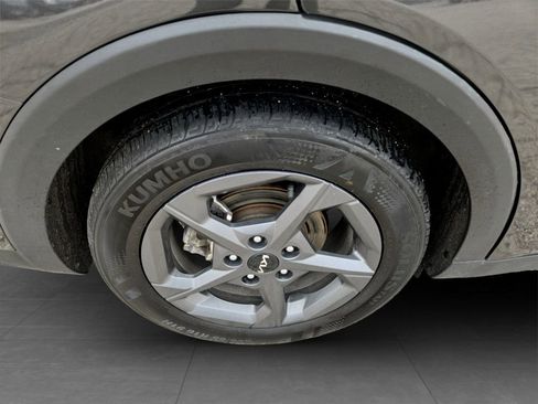 Used 2025 Kia K4 LXS image 33