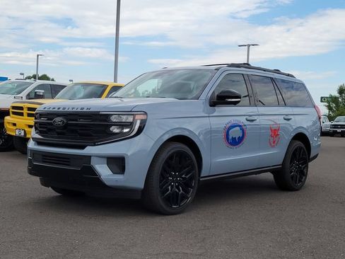 New 2026 Ford Expedition Platinum w/ Stealth Performance Package AWD/4WD image 1