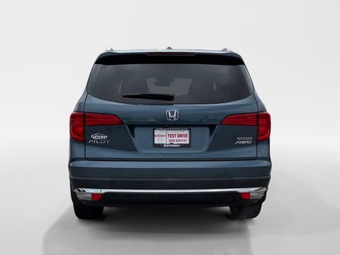 Used 2017 Honda Pilot Touring image 4