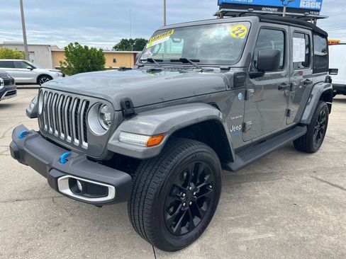 Used 2022 Jeep Wrangler Unlimited Sahara w/ Safety Group AWD/4WD image 8
