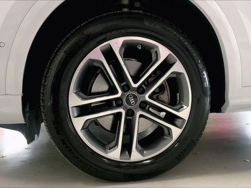 Used 2025 Audi Q5 Premium Plus w/ Premium Plus AWD/4WD image 8
