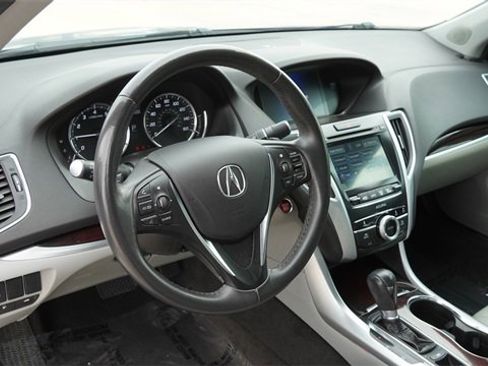 Used 2015 Acura TLX image 18