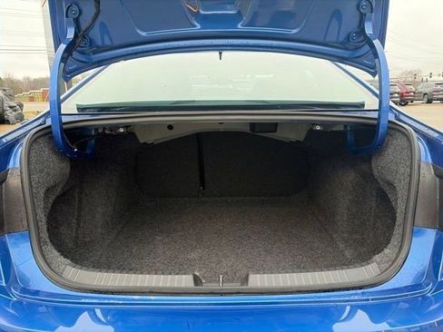 Used 2024 Volkswagen Jetta SE FWD image 29