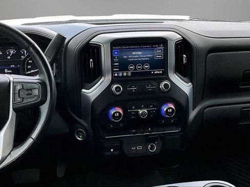 Used 2022 GMC Sierra 2500 SLE w/ SLE Convenience Package RWD image 9