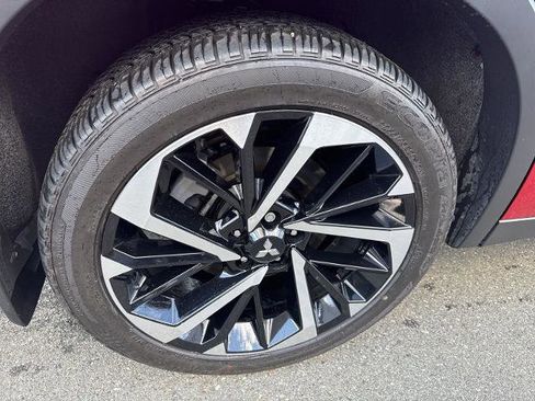 Used 2024 Mitsubishi Outlander SE image 4