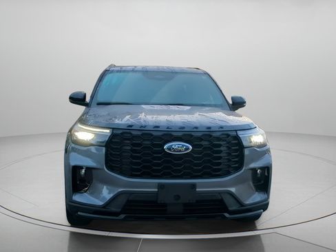 Used 2026 Ford Explorer ST-Line w/ ST-Line Street Pack RWD image 7