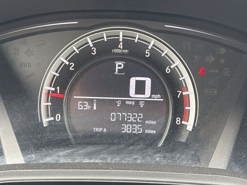 Used 2017 Honda CR-V LX image 11