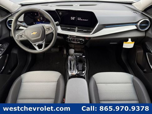 New 2026 Chevrolet Trax LT w/ Driver Confidence Package image 12