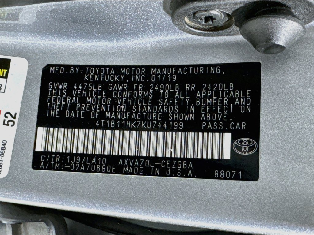 Used 2019 Toyota Camry XLE FWD image 40
