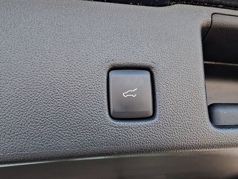Used 2023 Ford Escape Platinum AWD/4WD image 32