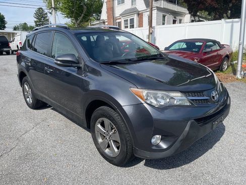 Used 2015 Toyota RAV4 XLE AWD/4WD image 4